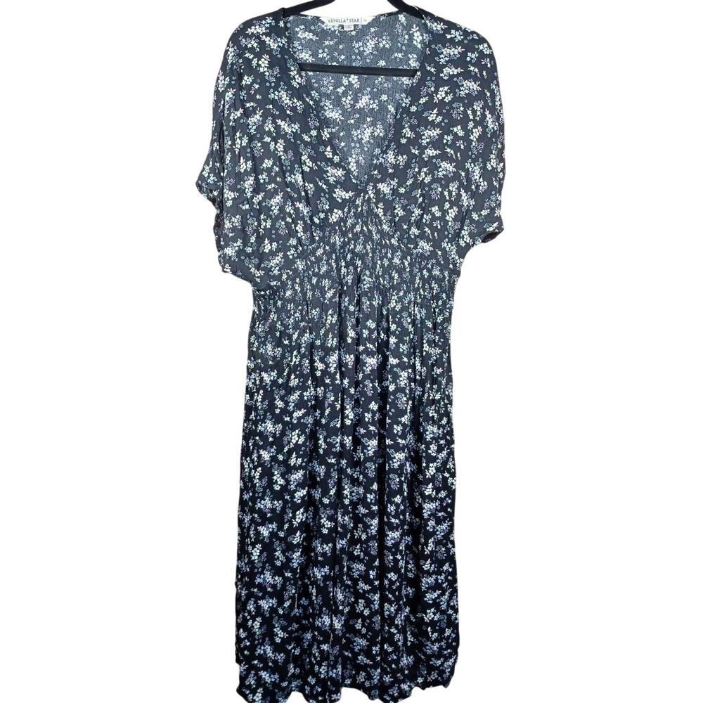 Vanilla Star Women's Plus Size 1X Black Ditsy Floral Smocked Waist Midi Dress